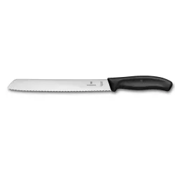 Bread knife classic with serrated edge