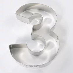 Number cake ring 3