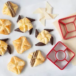 Puff pastry pinwheel cutter, 2 pieces