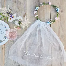 "Bride To Be" Blumenschmuck mit Schleier