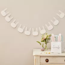 1 guirlande de lapins blancs