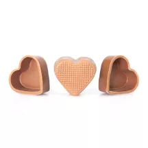 Heart-shaped hollow milk chocolate praline shells, 54 pieces -...