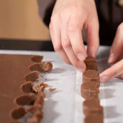 Cut-resistant hazelnut gianduja, 150 g