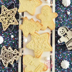 Christmas tree cookie cutter with embosser