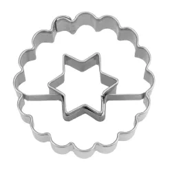 Star cookie cutter in wavy ring, Ø 4 cm