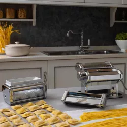 Macchina per la pasta Atlas 150 con accessori