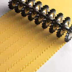 Rotella taglia pasta per pasta regolabile, nera, 9 ruote