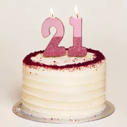 Candela numero 2 con oro rosa e glitter rosa