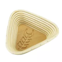 Triangular proofing basket with spike pattern, 19.5 cm