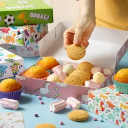 8 Festive cookie boxes