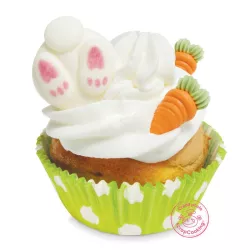 Sugar decorations rabbits and carrots