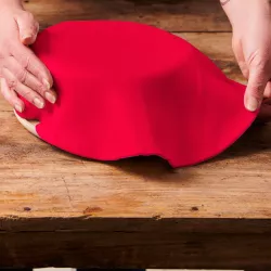 Round rolled out roll fondant - different colors