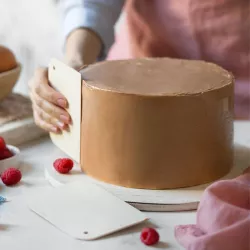 2 cornes à pâtisserie blanches en plastique