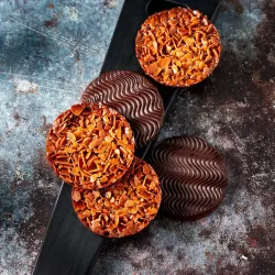 Chocolate bar mold Florentine Ø 9 cm, 5 pieces – Chocolate rounds with wave pattern | Cakelicious