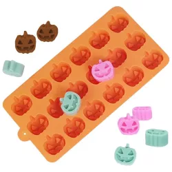 Silicone mold Mini Pumpkins – bake, cast and freeze for Halloween | Cakelicious