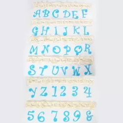 Set di tagliabiscotti alfabeto e numeri stile Funky