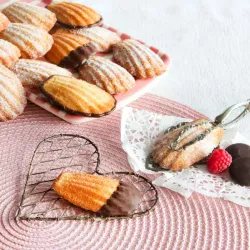 Baking tin for mini madeleines & bear paws
