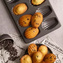 Madeleine Baking tin made of metal for 12 delicious French Madeleines