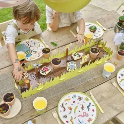 Insekten Ständer aus Karton