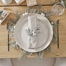 4 Sets de table en feuillage de Noël avec baies