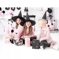1 black witch hat