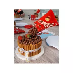 Plastic structure "Gravity cake"
