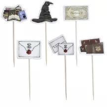 Hogwarts cupcake cases with toppers, 24 cases and 24 toppers