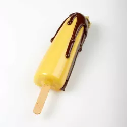 Silicone mold for 3 ice creams on a stick