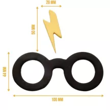 Ausstecher Brille und Narbe