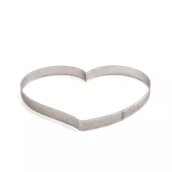 Perforated tart and quichering heart 18 x 16 x 3.5 cm