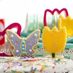 2 Cookie Cutters "Butterfly and Flower"