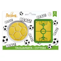 2 Cookie cutters ball + field