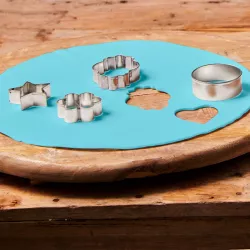 Round Ready Rolled Fondant - Available colors: Light blue