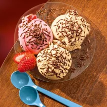 RUF Milk Chocolate Strands 200 g – creamy milk chocolate strands for cakes and desserts | Cakelicious