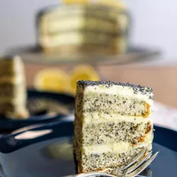 RUF Backmohn 200 g – backfertiger Blaumohn für Mohnkuchen, Knödel und Hefekränze | Cakelicious