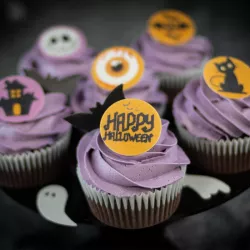 20 mini Halloween wafer discs with different designs