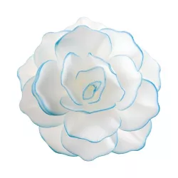 Fleur blanche en papier essuie-tout avec bord bleu