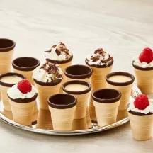 DeBeukelaer ice cream waffle cups, 60 pcs.