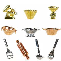 Porcelain patisserie king figurines, set of 10 pieces