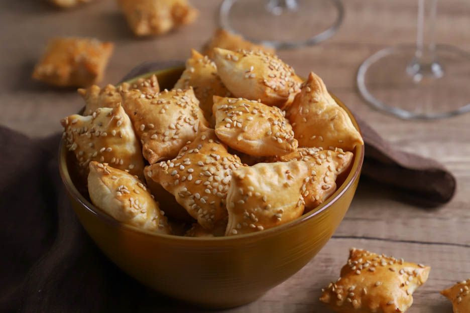 Savoury puff pastry bites