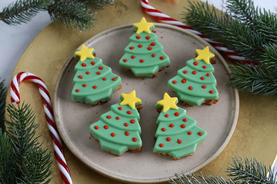 Christmas Tree Cereal Bars