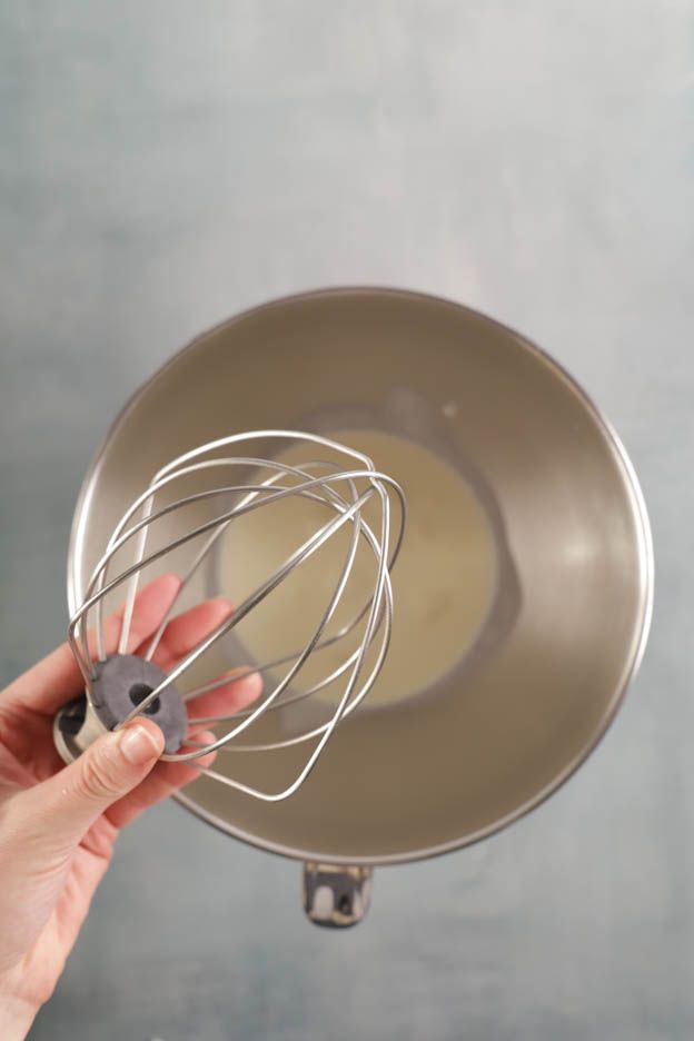 Assembling the crunch with the offset spatula