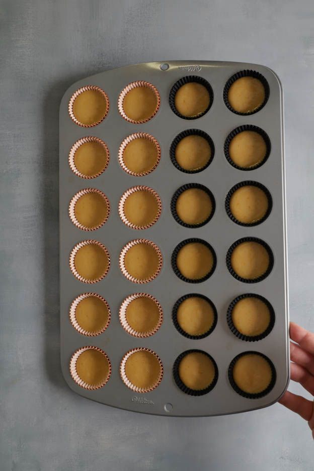 Volles Blech vor dem Backen