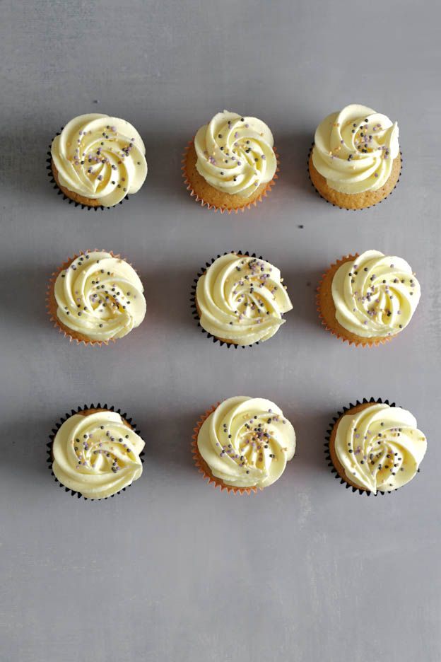 Fertige Kürbis-Cupcakes