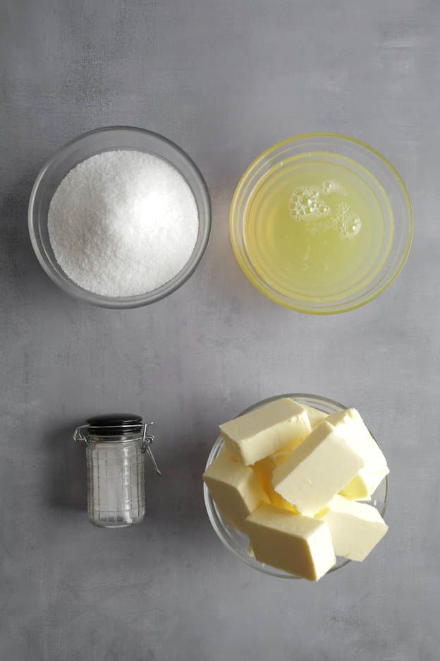 ingredienti crema al burro meringa svizzera