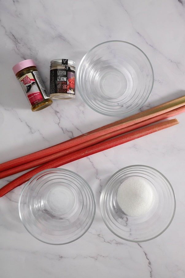 ingredienti entremets fragola-rabarbaro