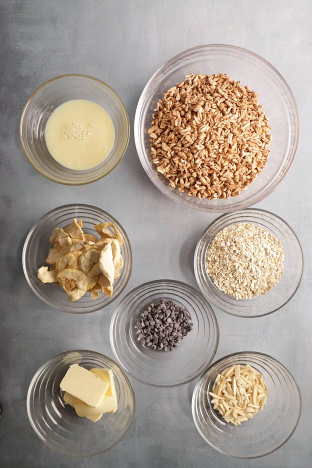 ingredients apple-choco cereal bars