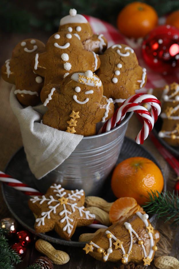 Gingerbread men with white Royal icing decor