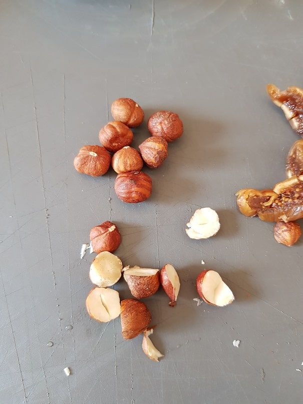 hazelnut-fig farmer bars