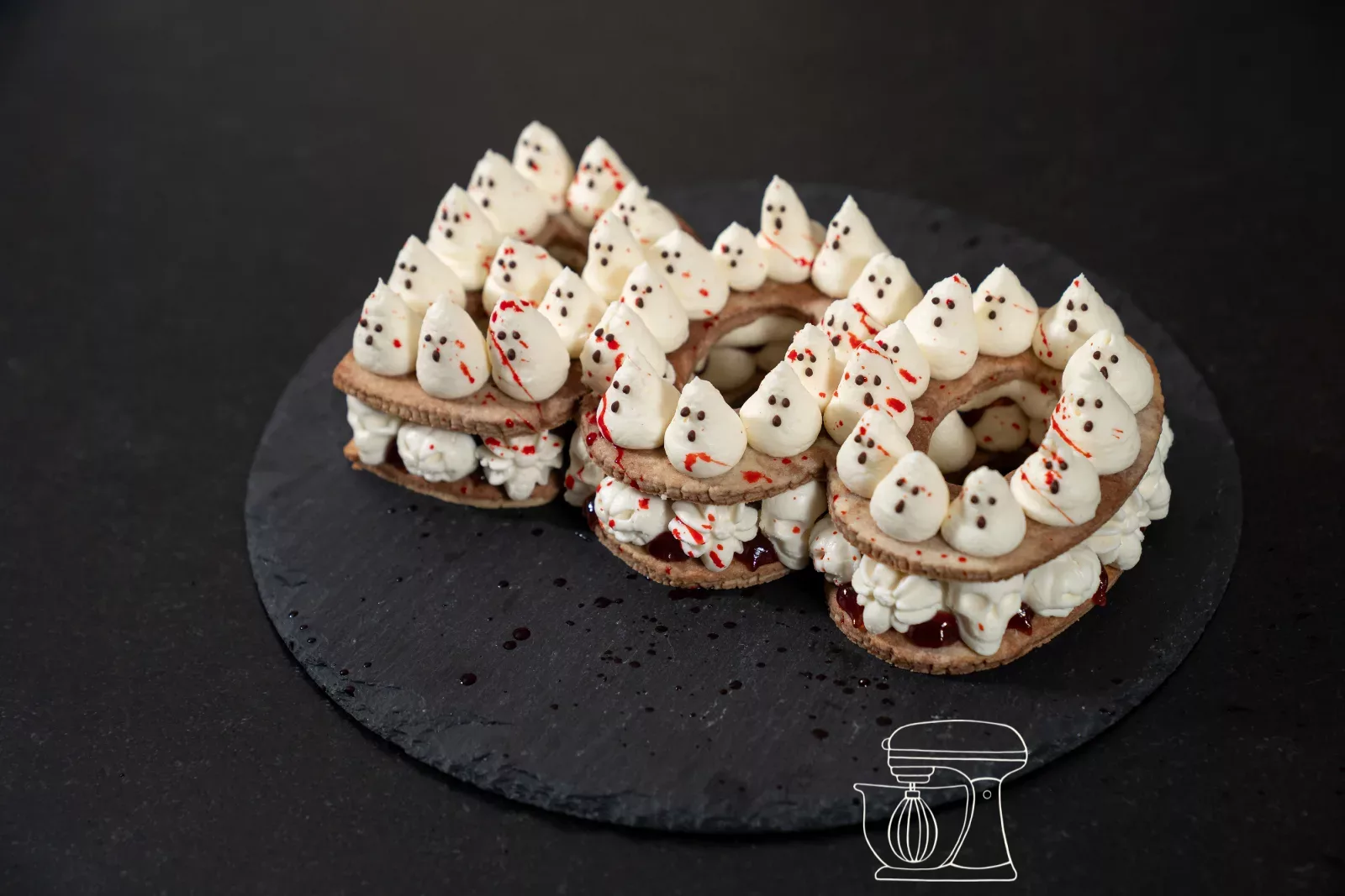 Torta BOO finita con i fantasmi